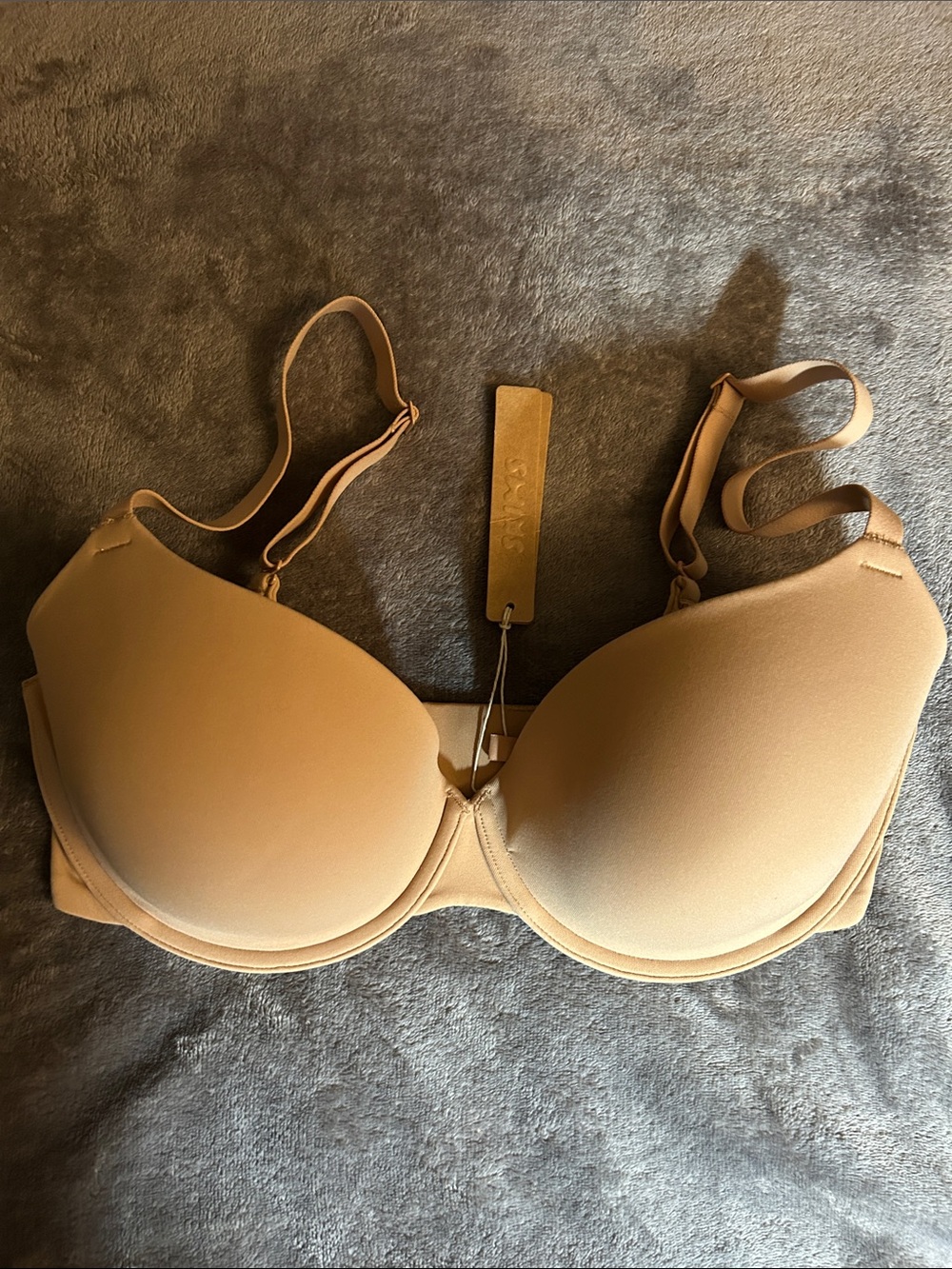 SKIMS- Fits Everybody T-Shirt Bra 34DD